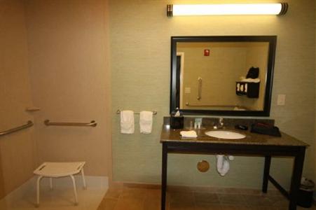 Hampton Inn & Suites Swansboro