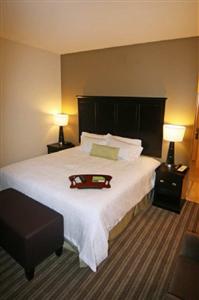 Hampton Inn & Suites Swansboro