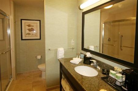 Hampton Inn & Suites Swansboro