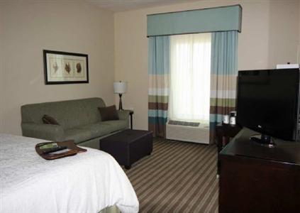 Hampton Inn & Suites Swansboro