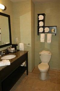 Hampton Inn & Suites Swansboro