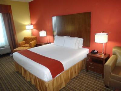 Holiday Inn Express Cleveland