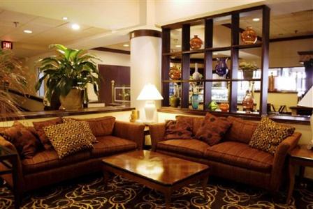 DoubleTree Suites by Hilton Hotel Nashville Airport