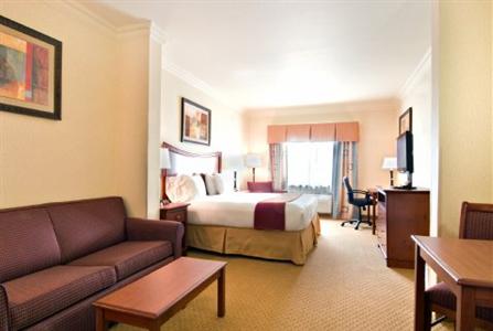 Holiday Inn Express Hotel & Suites Klamath Falls