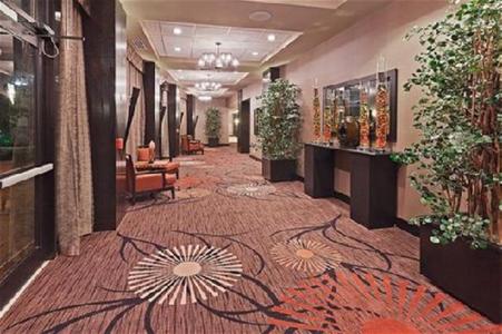 Holiday Inn Hotel & Suites Tulsa South