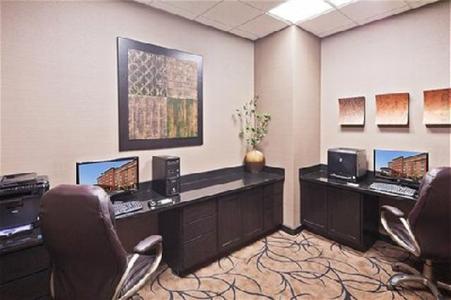 Holiday Inn Hotel & Suites Tulsa South