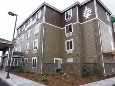 Cedars Inn & Suites