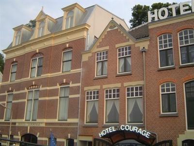 Hotel Courage