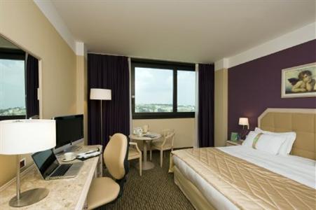 Holiday Inn Naples