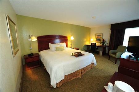 Hampton Inn & Suites Nashville - Airport