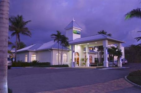 Holiday Inn Express North Palm Beach - Oceanview