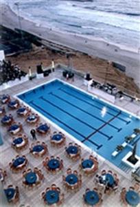 Okeanos Suites Hotel Herzilya