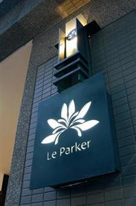 Le Parker Hotel