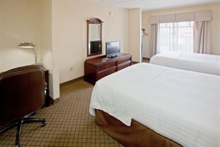 Holiday Inn Hotel & Suites Huntington (West Virginia)