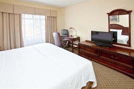 Holiday Inn Hotel & Suites Huntington (West Virginia)