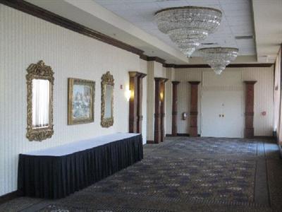 Holiday Inn Airport West Saint Louis Earth City