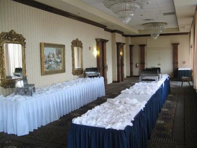 Holiday Inn Airport West Saint Louis Earth City