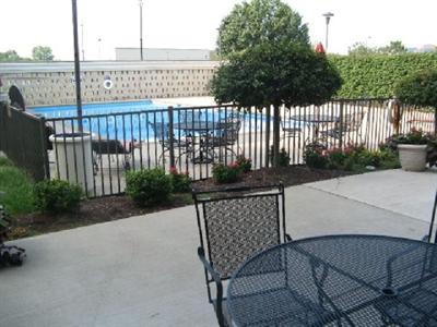 Holiday Inn Airport West Saint Louis Earth City