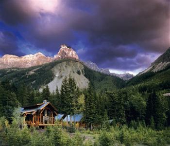 Cathedral Mountain Lodge