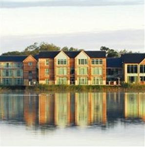 Cotswold Water Park Four Pillars Hotel