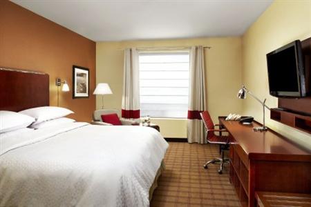 Four Points by Sheraton Portland East