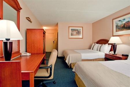 Holiday Inn Patriot (Old Williamsburg)