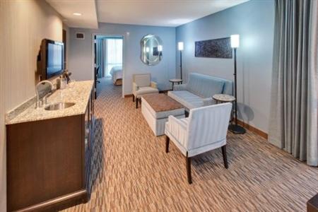 Crowne Plaza Glen Ellyn Lombard