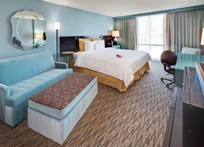 Crowne Plaza Glen Ellyn Lombard