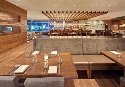 Crowne Plaza Glen Ellyn Lombard