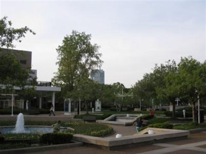 Crowne Plaza Glen Ellyn Lombard