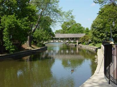 Crowne Plaza Glen Ellyn Lombard