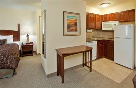 Staybridge Suites Kansas City - Independence