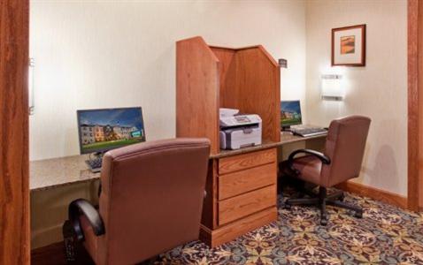 Staybridge Suites Kansas City - Independence