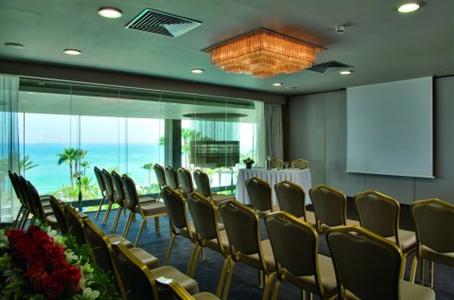 Amathus Beach Hotel Limassol