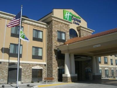 Holiday Inn Express Hotel & Suites Hays