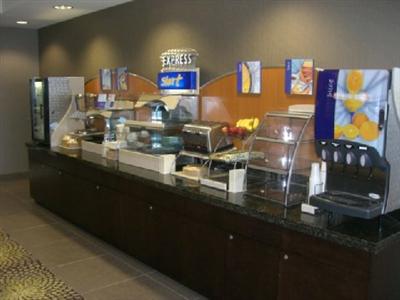 Holiday Inn Express Hotel & Suites Hays