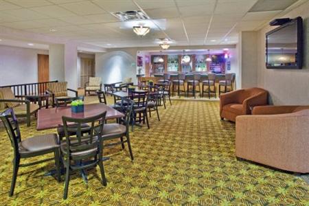 Holiday Inn Columbus North I-185