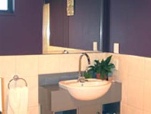 Riverstone Lodge