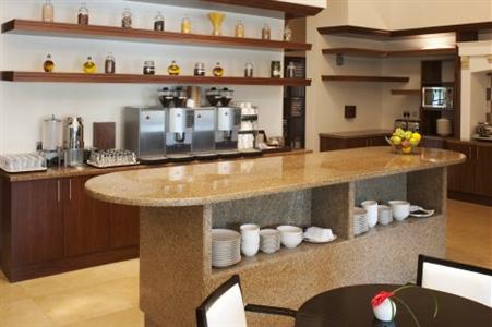 Staybridge Suites Abu Dhabi Yas Island