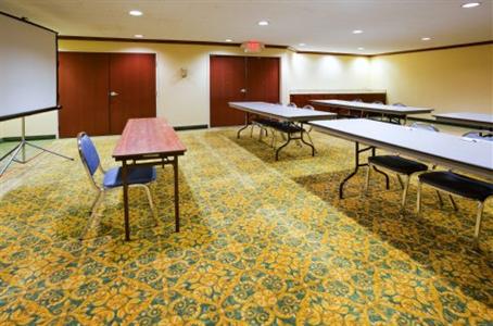 Holiday Inn Express Hotel & Suites Rapid City