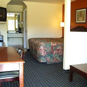 Oxford Inn & Suites Webster