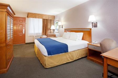 Holiday Inn Express Albuquerque (I-40 Eubank)