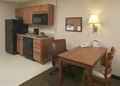 Candlewood Suites Milwaukee Airport Oak Creek