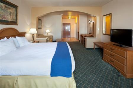 Holiday Inn Express Hotel & Suites Alice