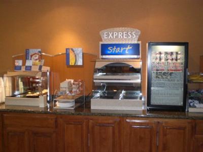 Holiday Inn Express Hotel & Suites Alice