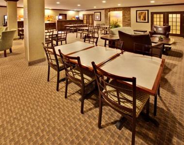 Holiday Inn Express Hotel & Suites Council Bluffs