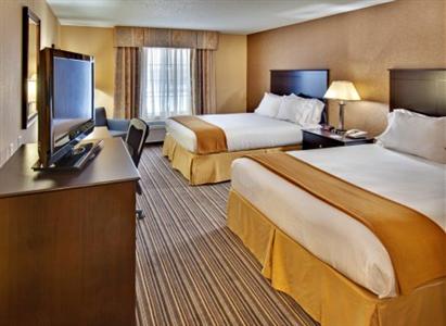 Holiday Inn Express Hotel & Suites Council Bluffs