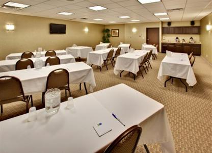 Holiday Inn Express Hotel & Suites Council Bluffs