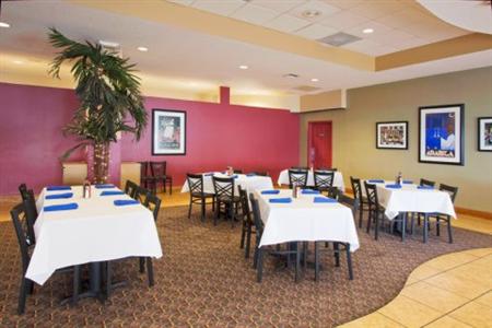 Holiday Inn Hotel & Suites Daytona Beach