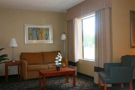 Hampton Inn and Suites Chicago Deer Park